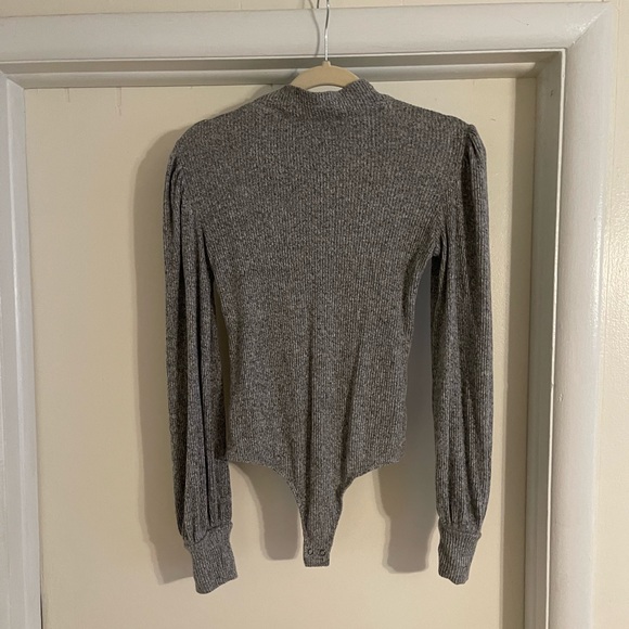 Express Puff Sleeve mock thong Bodysuit - Picture 4 of 8